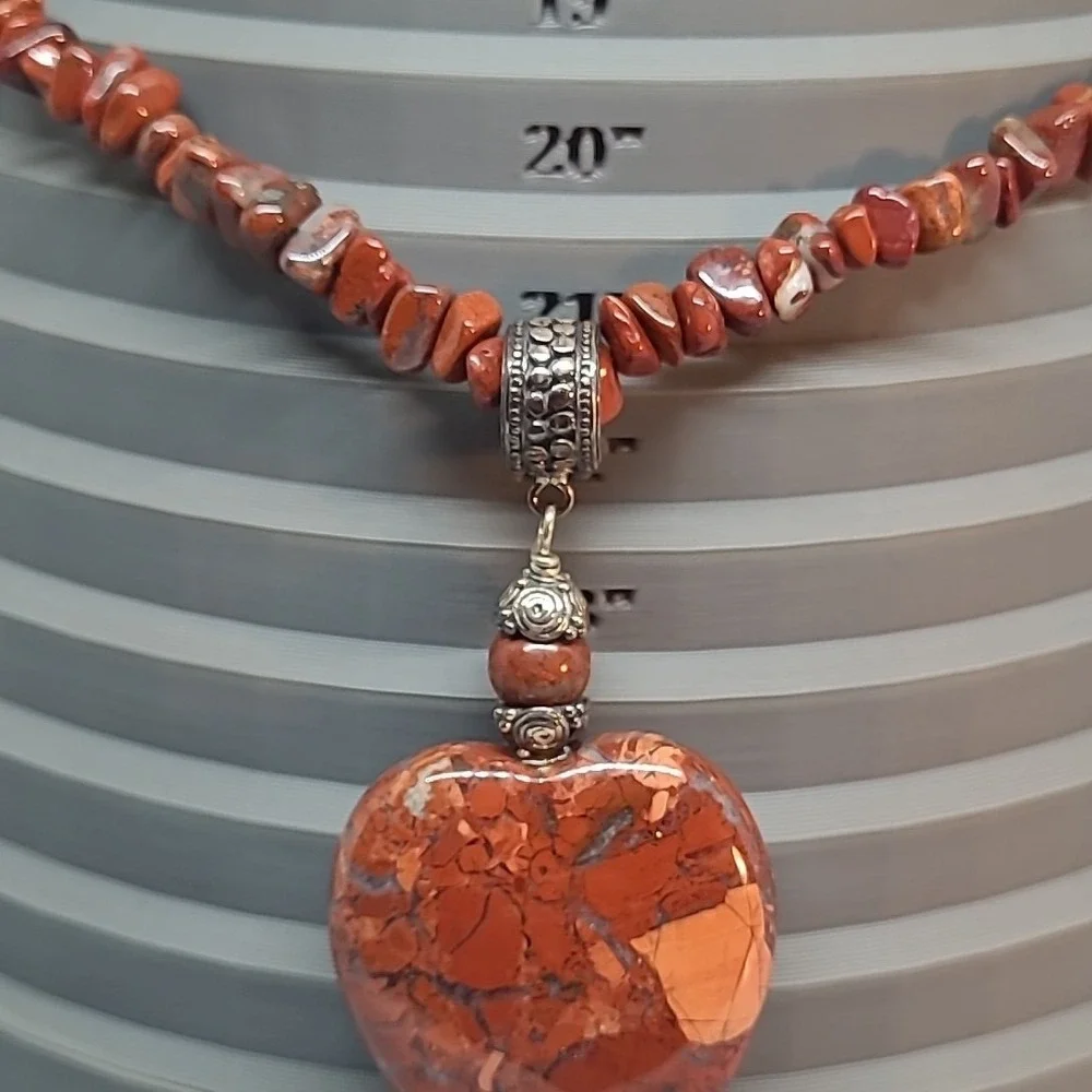 Vintage Red Jasper Heart‎ Chip Necklace Woman Heart Pendant Earthy Boho